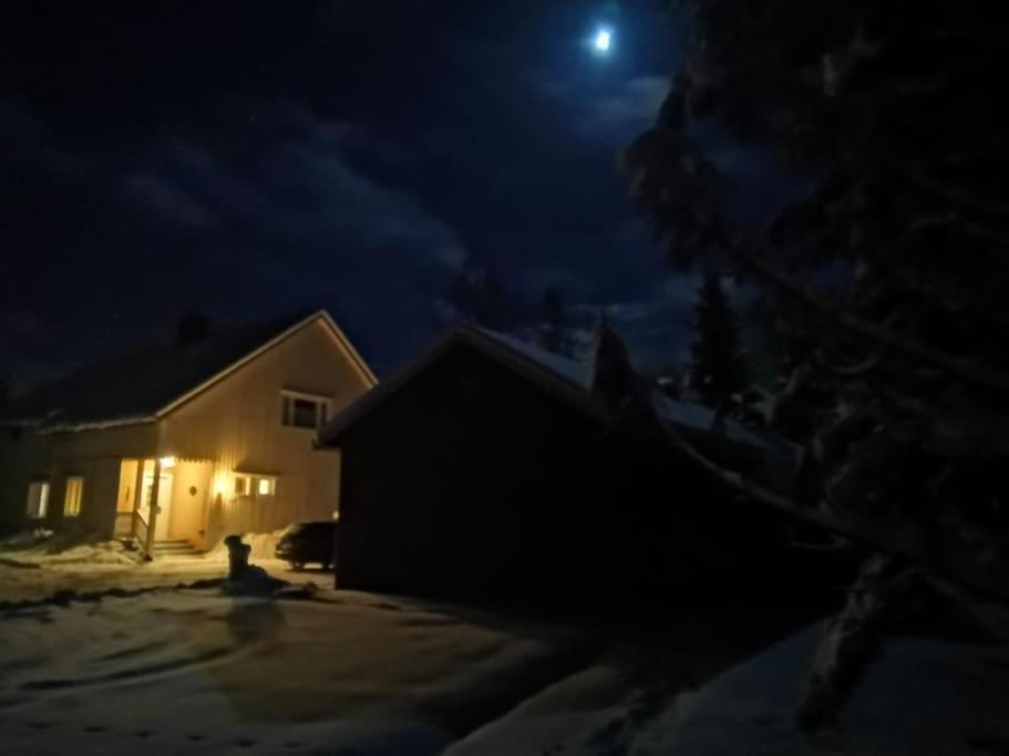 Mukava Mummonmoekki Maaseudun Rauhassa Villa Koivu Bagian luar foto